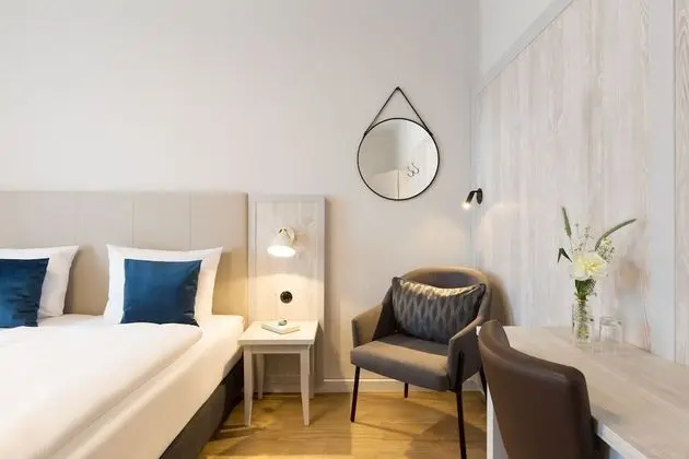 Comfort Tek Büyük Yataklı Oda, Balkon, Deniz Manzaralı