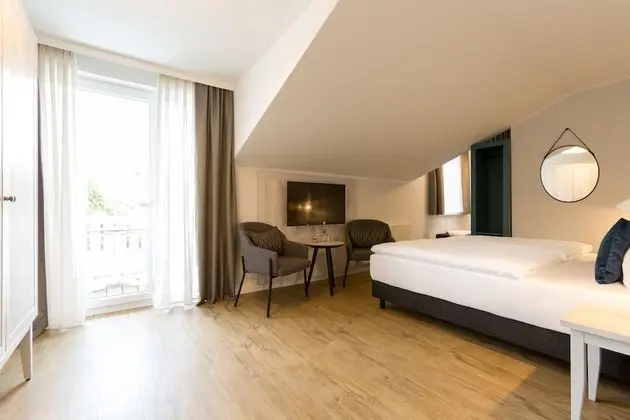 Comfort Tek Büyük Yataklı Oda, Balkon, Deniz Manzaralı