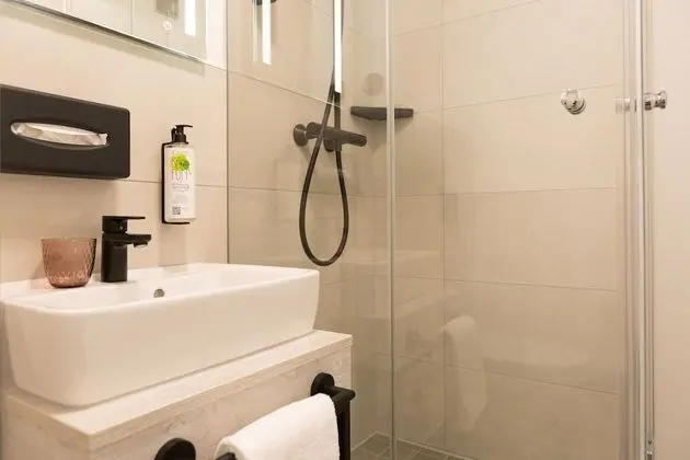 Comfort Tek Büyük Yataklı Oda, Balkon, Deniz Manzaralı