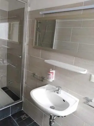 Comfort Tek Büyük veya İki Ayrı Yataklı Oda