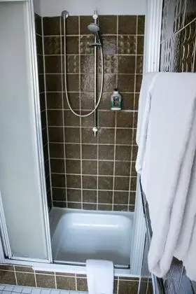 Economy İki Ayrı Yataklı Oda, Özel Banyo