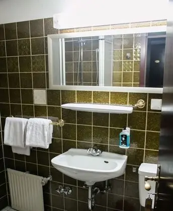 Standard Tek Büyük veya İki Ayrı Yataklı Oda