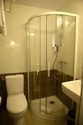 Tek Kişilik Oda, Sigara İçilmez