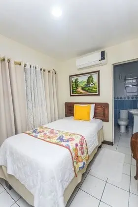 1 Twin Bed/ Single Guest Room