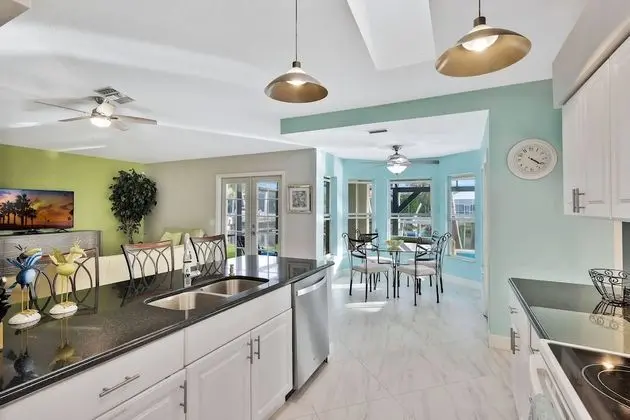 Deluxe Villa, 3 Yatak Odası, Kişiye Özel Havuzlu, Kanal Manzaralı