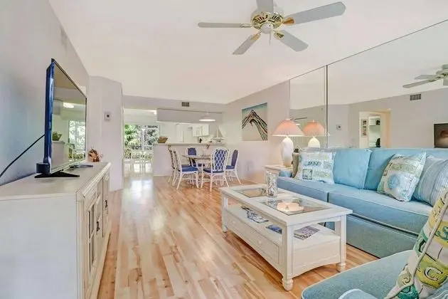 Daire (Bermuda Pointe 104)