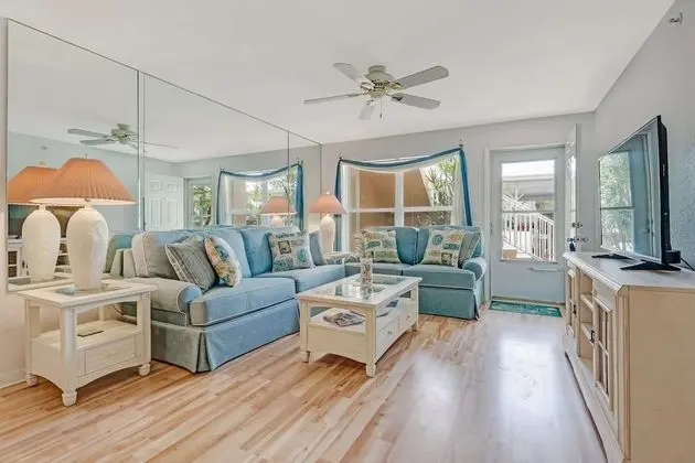 Daire (Bermuda Pointe 104)