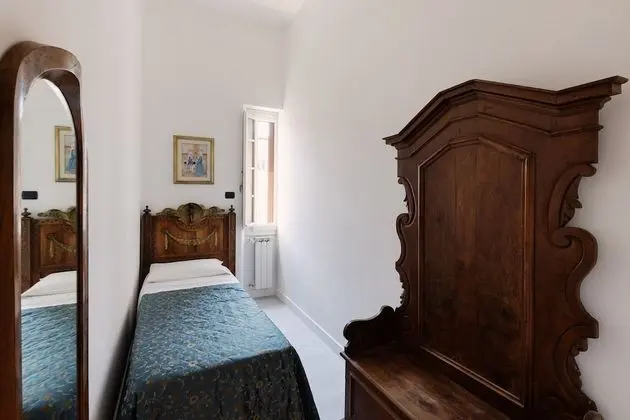 Classic Tek Büyük veya İki Ayrı Yataklı Oda