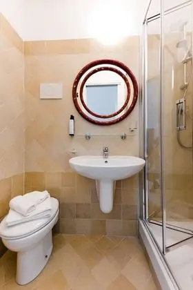 Classic Tek Büyük veya İki Ayrı Yataklı Oda