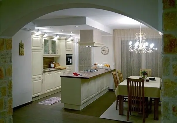 Ev (Berna - pool house - H(6+1))