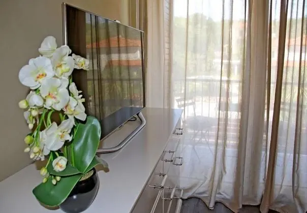 Ev (Berna - pool house - H(6+1))