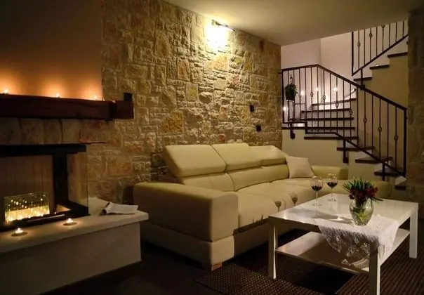 Ev (Berna - pool house - H(6+1))