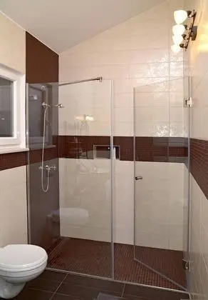 Ev (Berna - pool house - H(6+1))