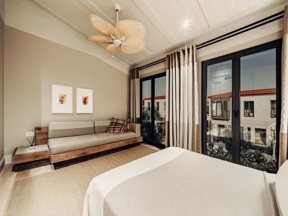 Junior Double Room, Non Smoking, Pool View