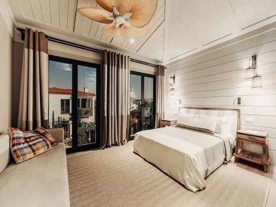 Junior Double Room, Non Smoking, Pool View