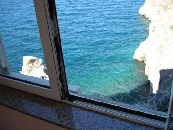 Ev (Bernardica - on cliffs above sea - H()