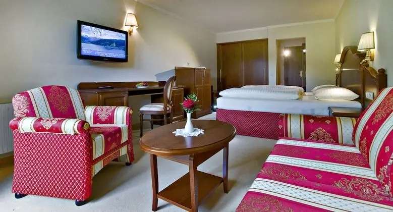 Junior Süit, 1 Çift Kişilik Yatak, Balkon, Dağ Manzaralı