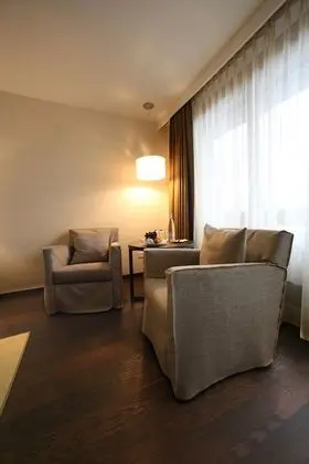 Tek Büyük Yataklı Oda (Style)