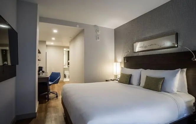 Room, 1 King Bed, Juliette-Balcony