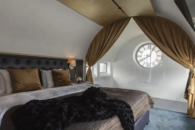 Super Suite