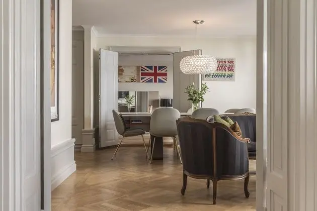 Super Suite