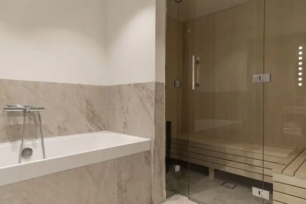 Super Suite