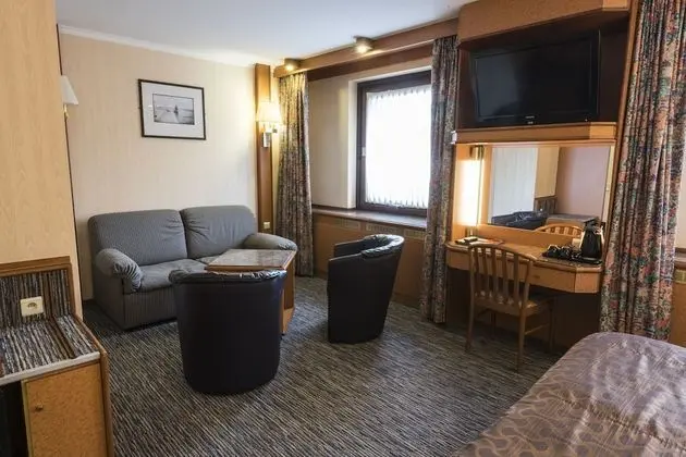 Classic Tek Büyük Yataklı Oda