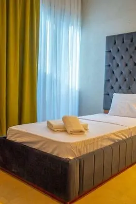 Villa - 3 Yatak Odalı, Bahçe Manzaralı, Isıtmalı Özel Havuzlu