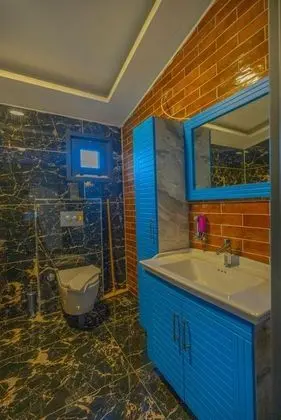 Villa - 3 Yatak Odalı, Bahçe Manzaralı, Isıtmalı Özel Havuzlu