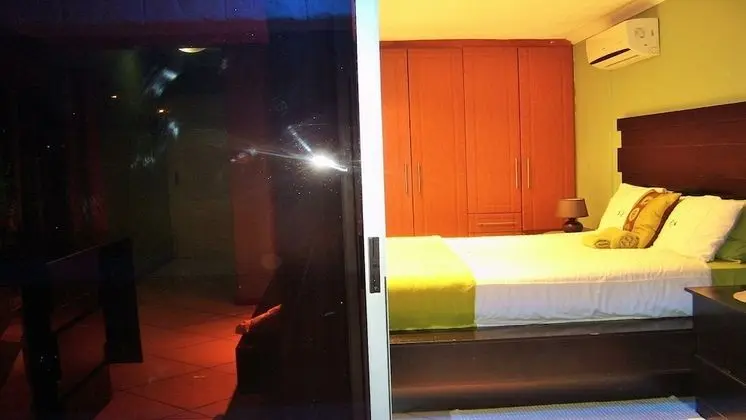 Executive Tek Büyük Yataklı Oda, Havuz Manzaralı