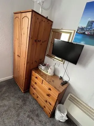 Tek Büyük Yataklı Oda (19 - Room Only)