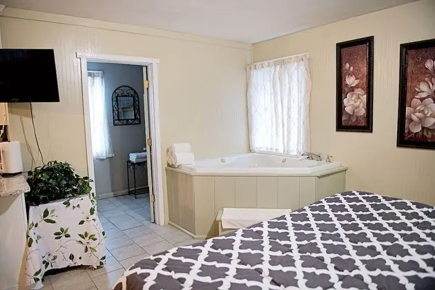 Oda, Sigara İçilmez, Özel Banyo (Carriage House)