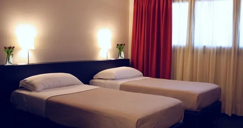 Deluxe Büyük Yataklı Tek Kişilik Oda