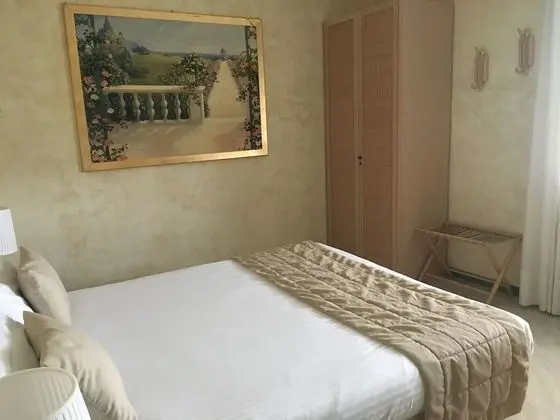 Economy Tek Büyük Yataklı Oda