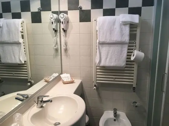 Economy Tek Büyük Yataklı Oda