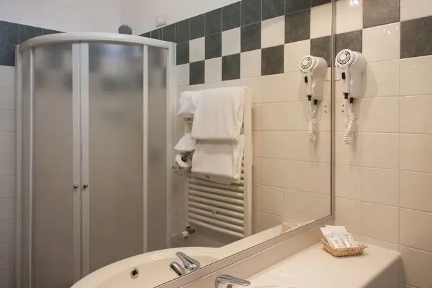 Economy Tek Büyük Yataklı Oda