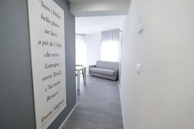 Apart Daire, 1 Yatak Odası, Göl Manzaralı (Carducci)