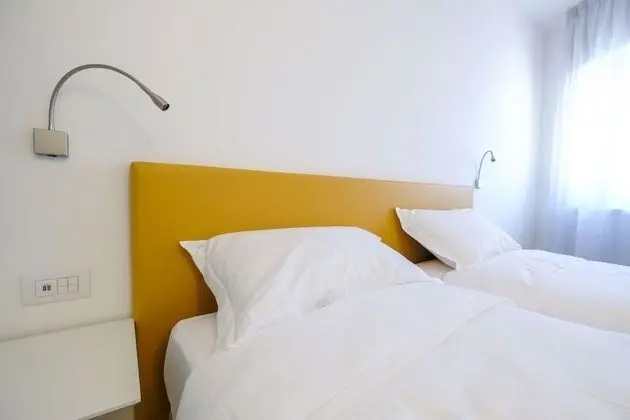 Apart Daire, 1 Yatak Odası, Göl Manzaralı (Carducci)