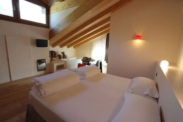 Comfort Tek Büyük Yataklı Oda, Sıcak Su Küveti, Ek Bina