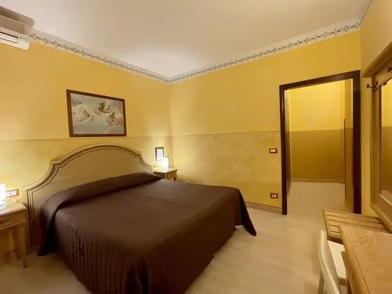 Standard Tek Büyük veya İki Ayrı Yataklı Oda