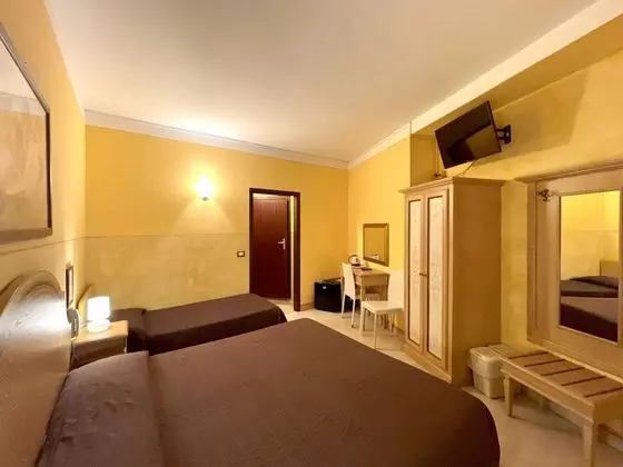 Standard Üç Kişilik Oda