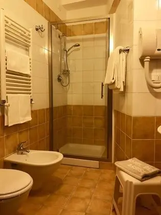 Standard Üç Kişilik Oda