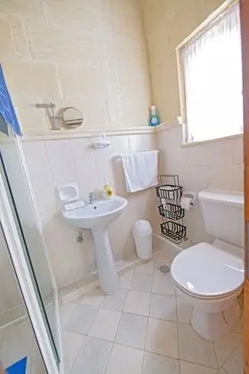 Comfort Tek Büyük Yataklı Oda (Islay)