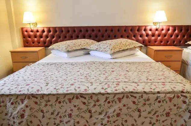 Deluxe Dört Kişilik Oda