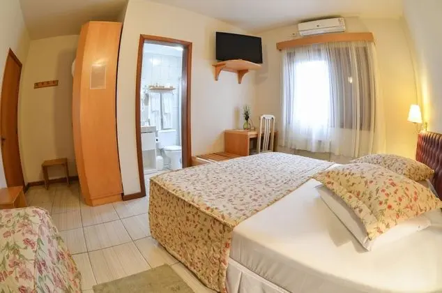 Deluxe Dört Kişilik Oda