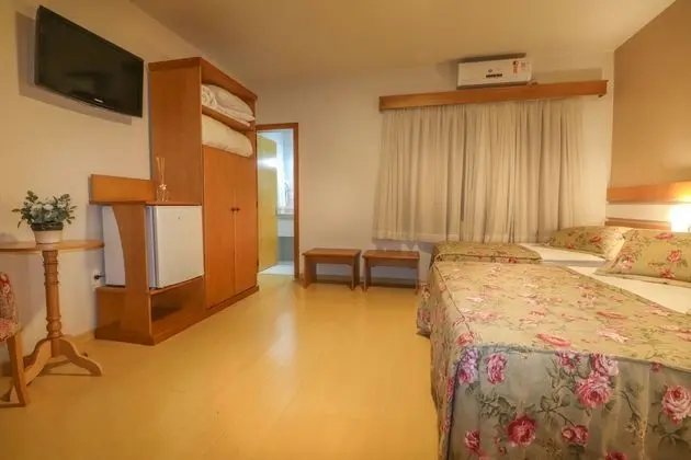 Deluxe Dört Kişilik Oda