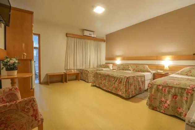 Deluxe Dört Kişilik Oda