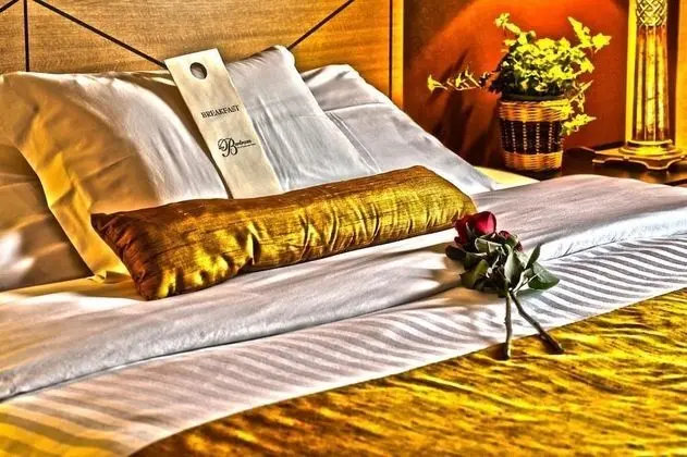 Oda, Birden Çok Yatak, Sigara İçilmez