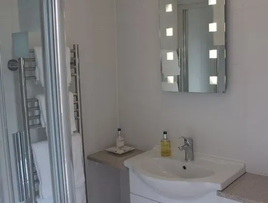 Standard Tek Büyük Yataklı Oda (Room 7)