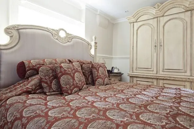Tek Büyük Yataklı Oda, Engellilere Uygun (India - Mews Building)